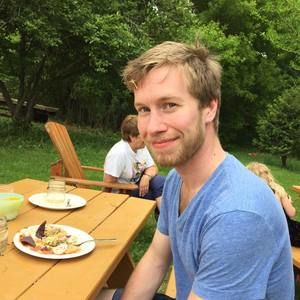 Meet your Posher, Max